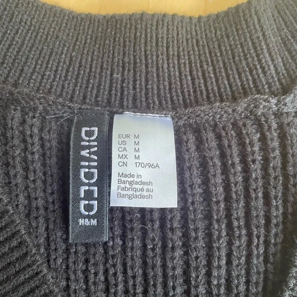 H&M | Black Sweater Vest - Picture 3 of 3